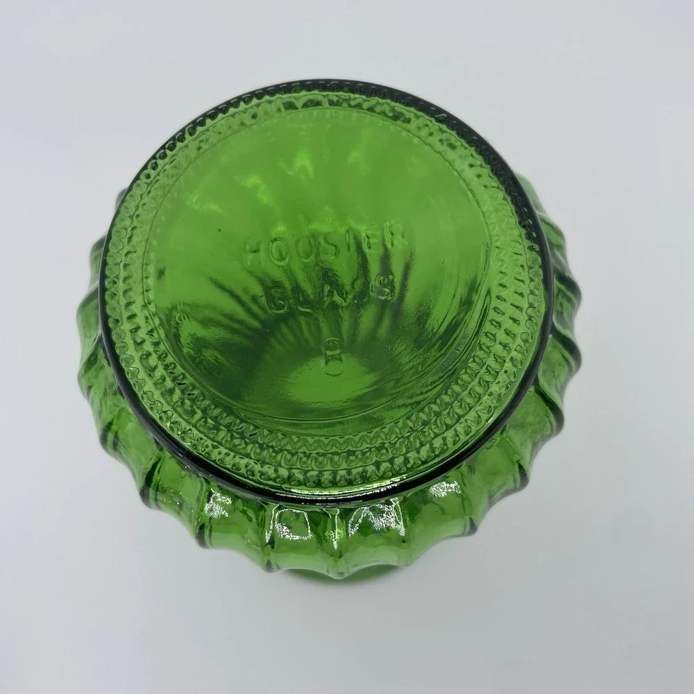 Vintage Emerald Green Hoosier Glass Swirl Vase 7.5